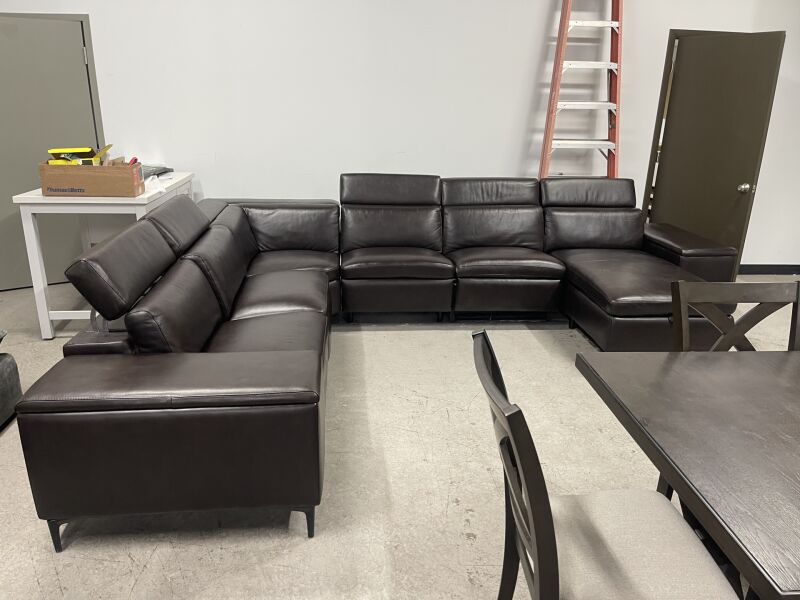 Barcalounger Bradford 6 Piece Leather Reclining Sectional - Image 11