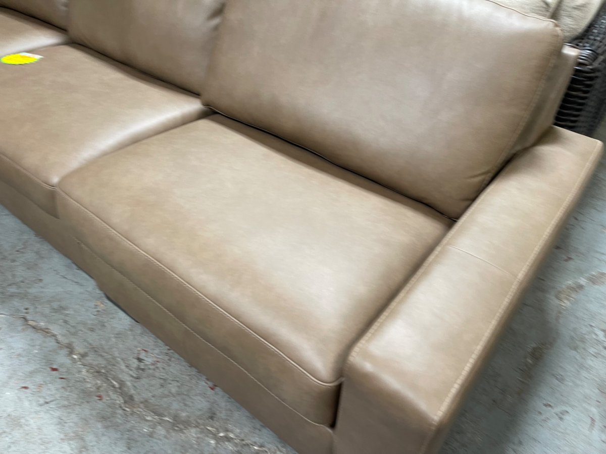 Veronella 3-Piece Sectional With Chaise - Photo 2