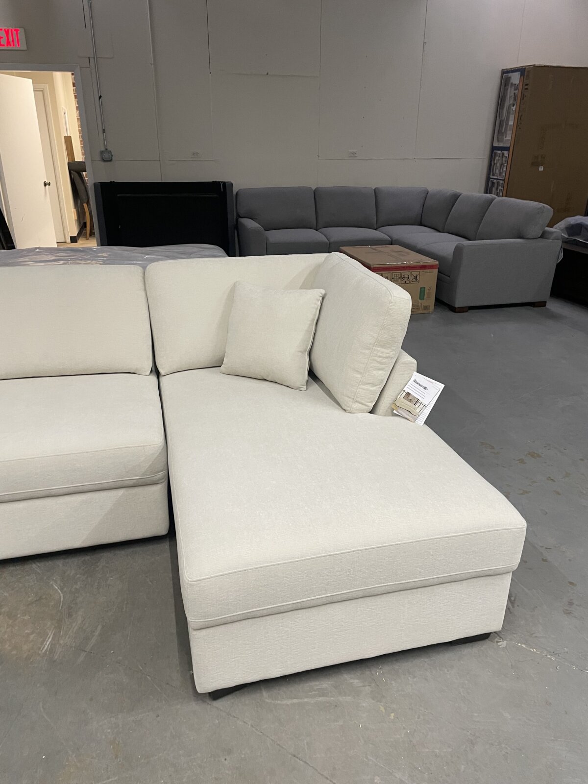 Thomasville Camlin Convertible Sleeper Sectional With Chaise Beige - Image 3