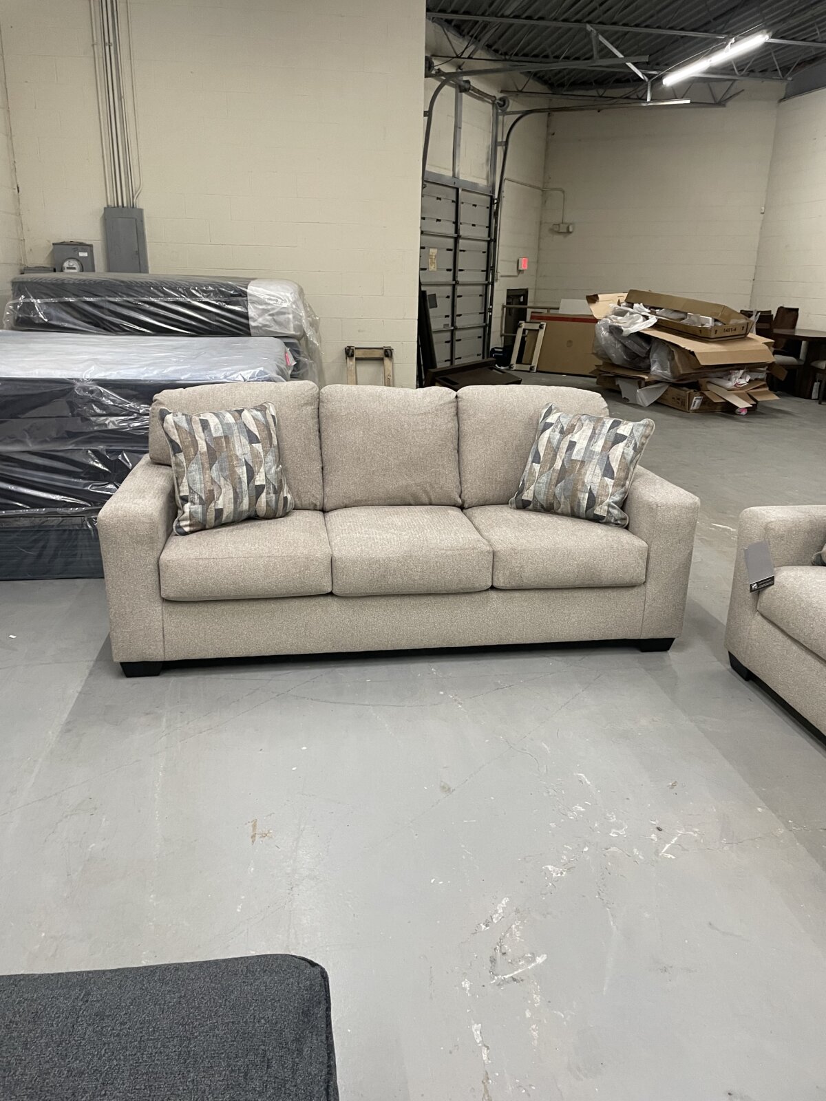 Two Ashley Deltona Sofa Couch Set - Photo 2