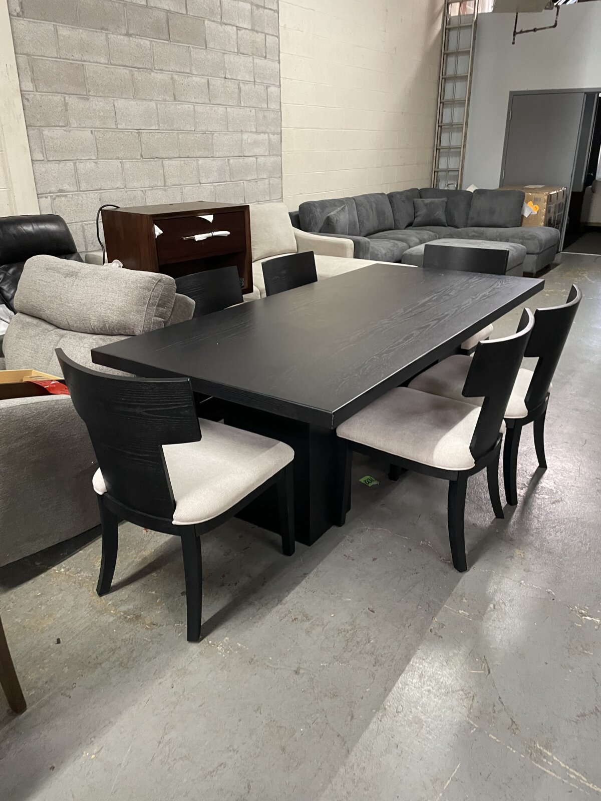 Ainsley 7-piece Dining Set