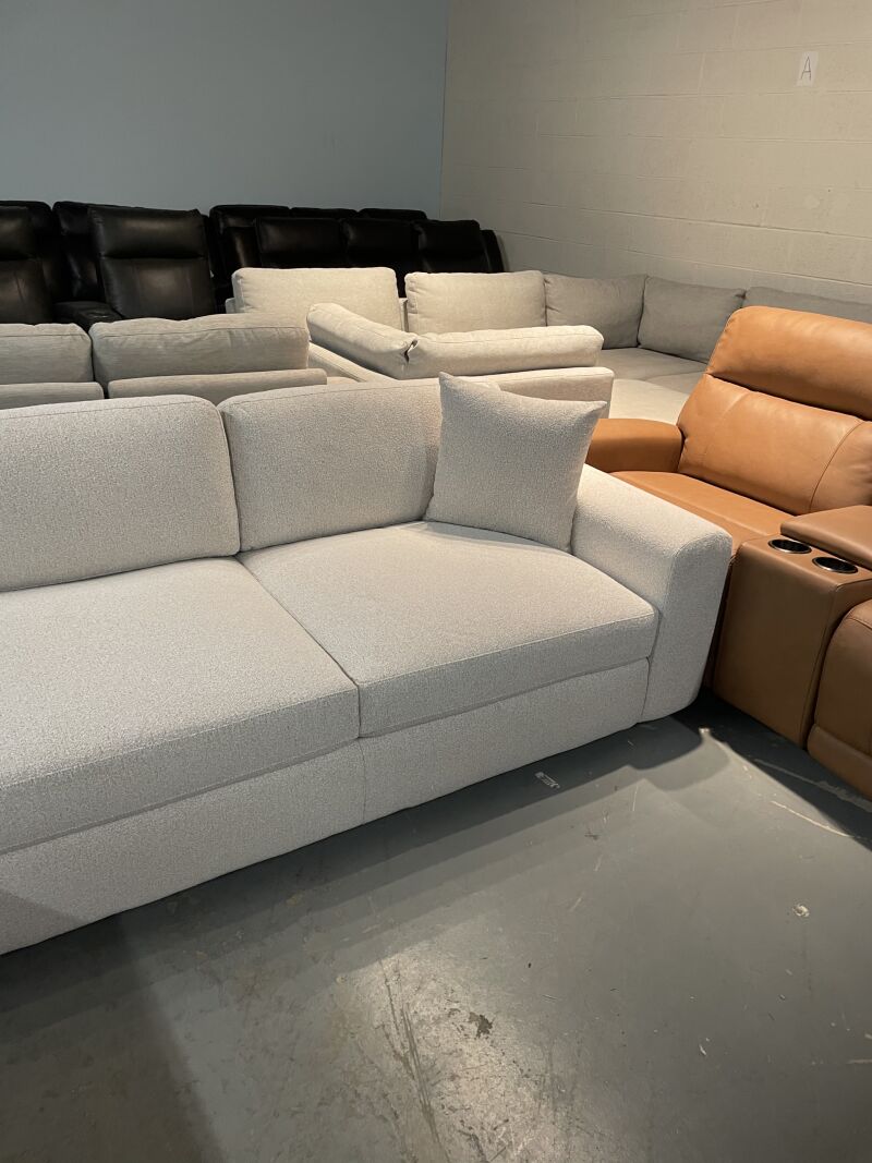 Andee Fabric Sectional With Ottoman - Image 6
