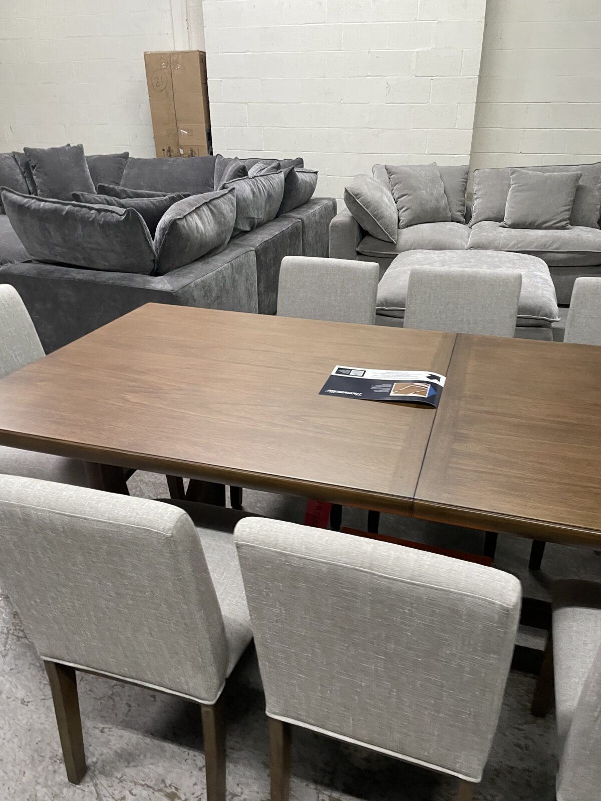 Carmel Valley Dining Table And 8 Chairs - Image 6