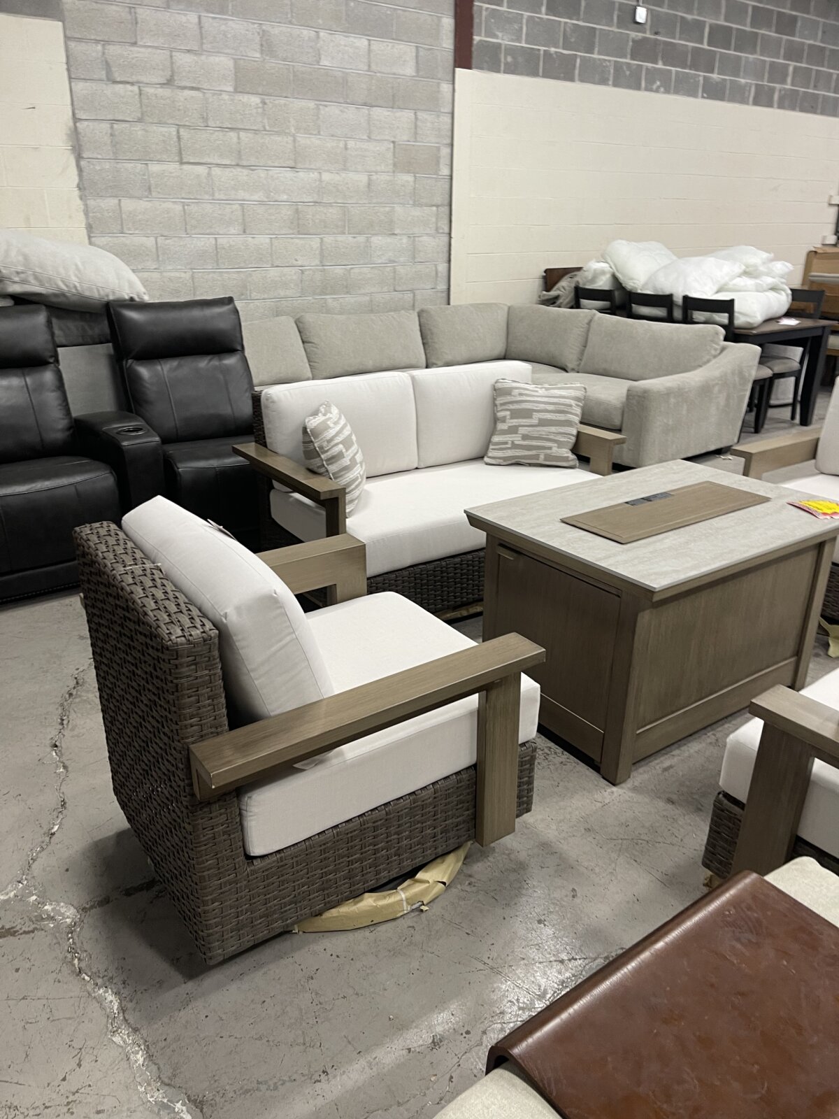 Agio Juniper 5-piece Outdoor Fire Seating Set - Image 2