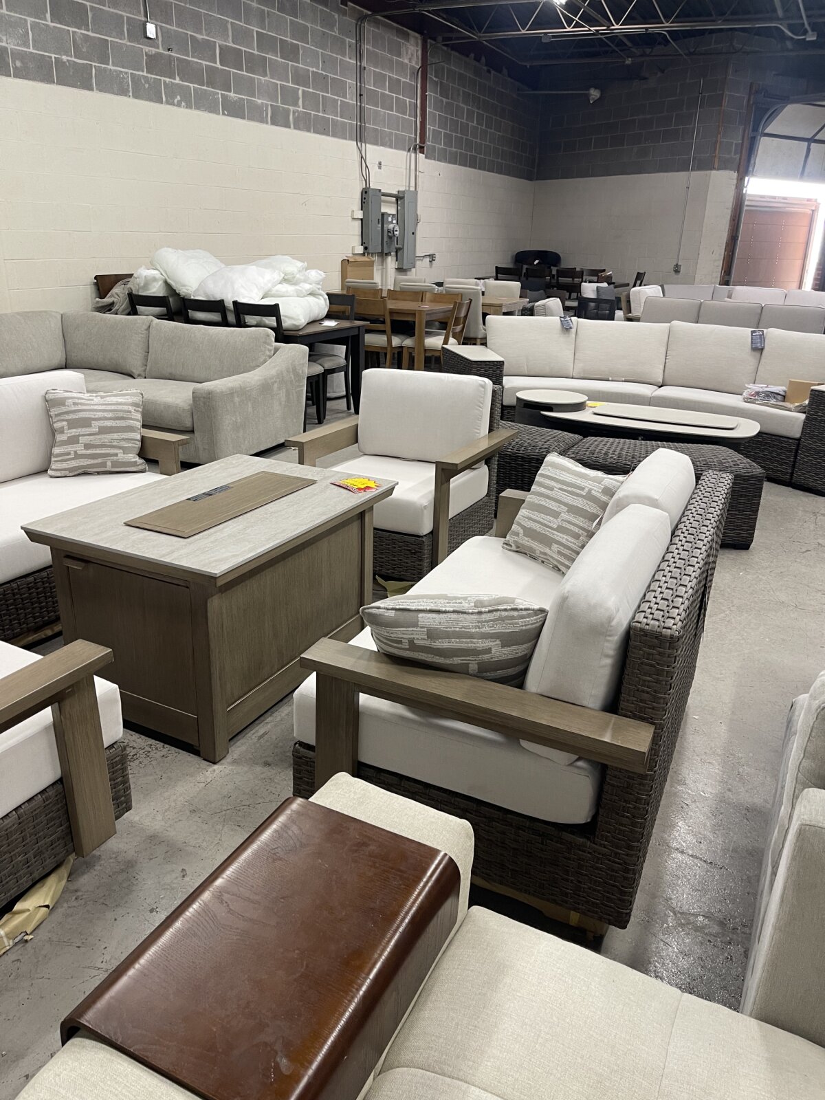 Agio Juniper 5-piece Outdoor Fire Seating Set - Image 3
