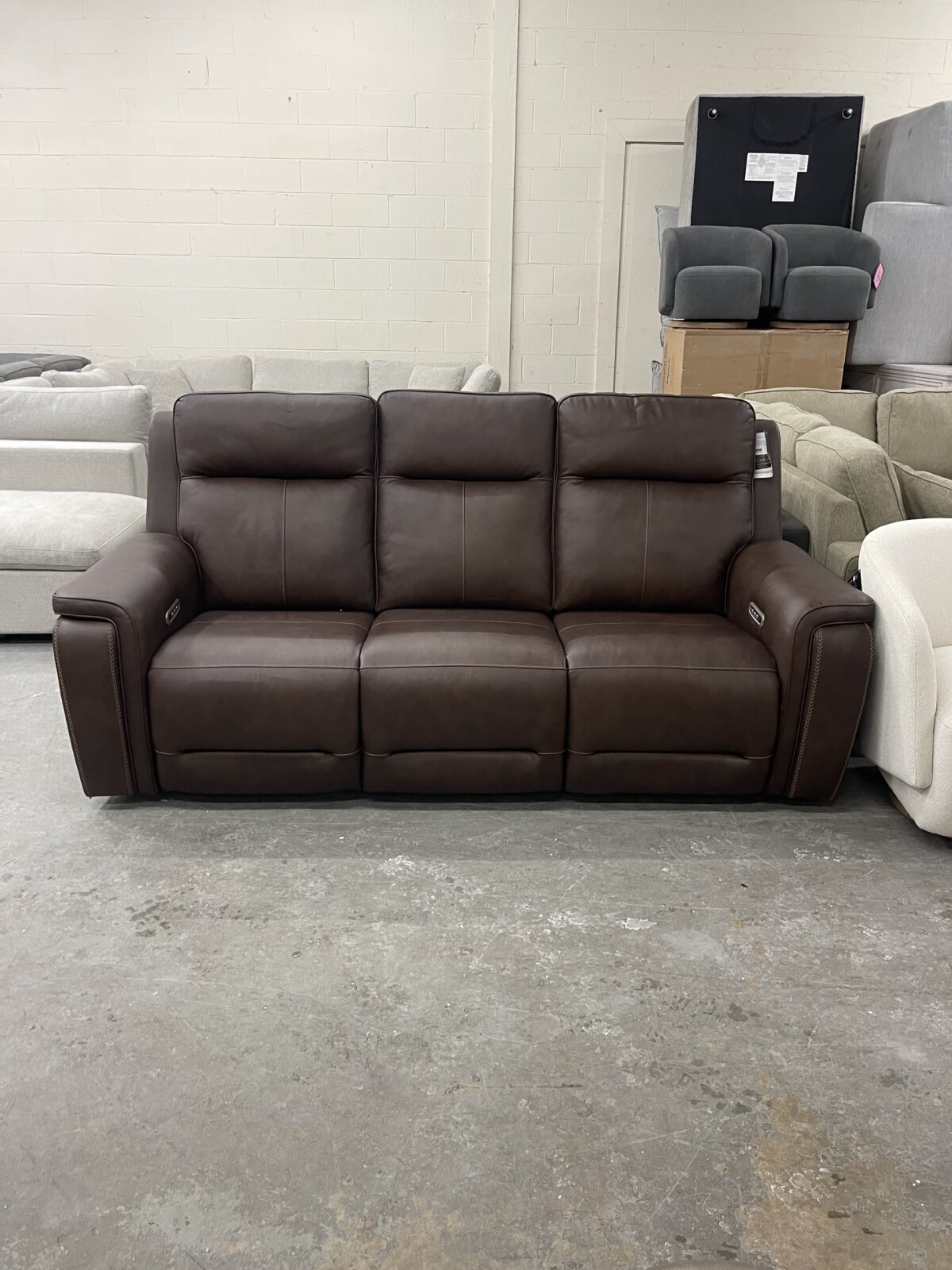 Flexsteel Griffin Italian Leather Power Reclining Sofa With Power Headrests - Image 2