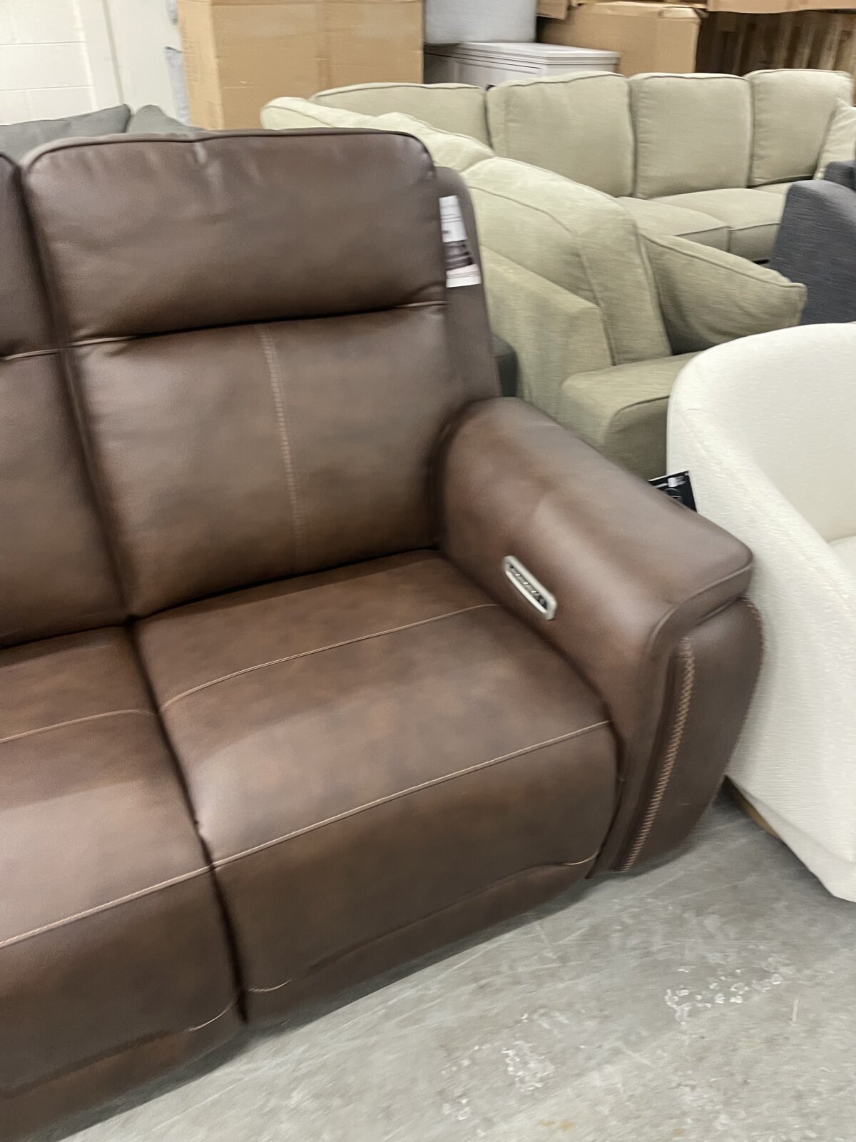 Flexsteel Griffin Italian Leather Power Reclining Sofa With Power Headrests - Image 5