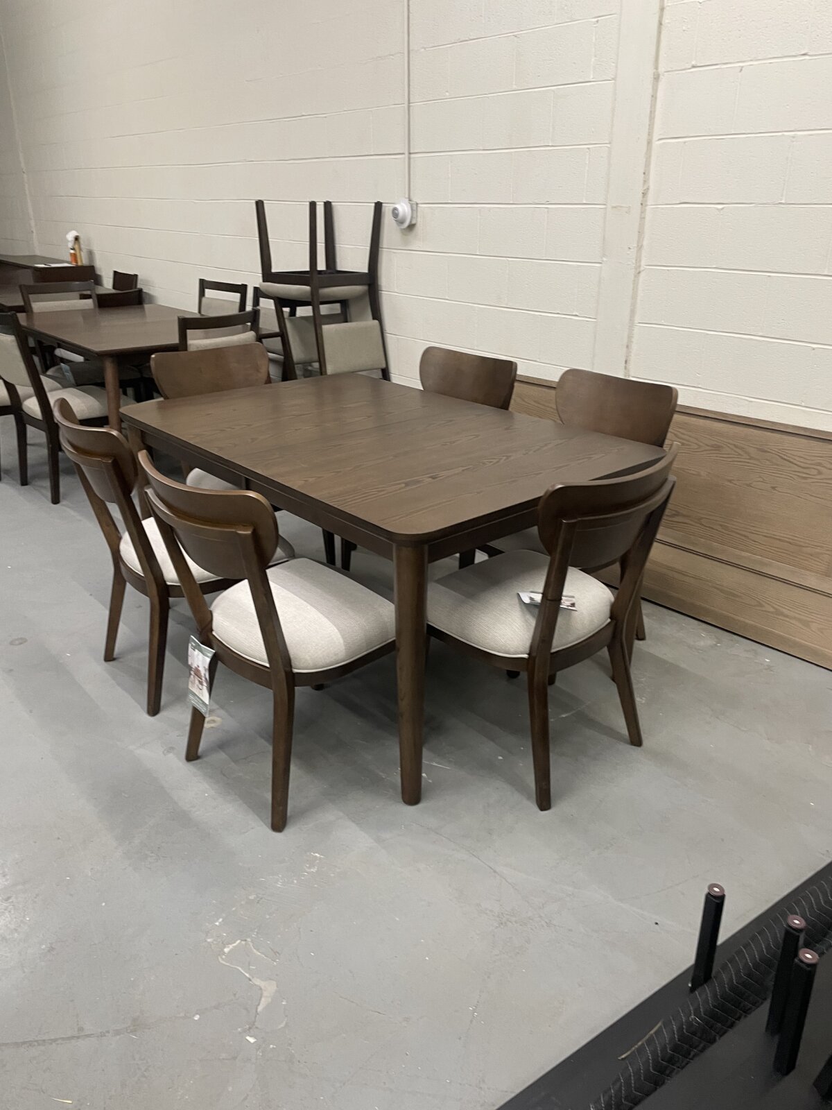 Parker 7 Piece Dining Table Set - Image 4